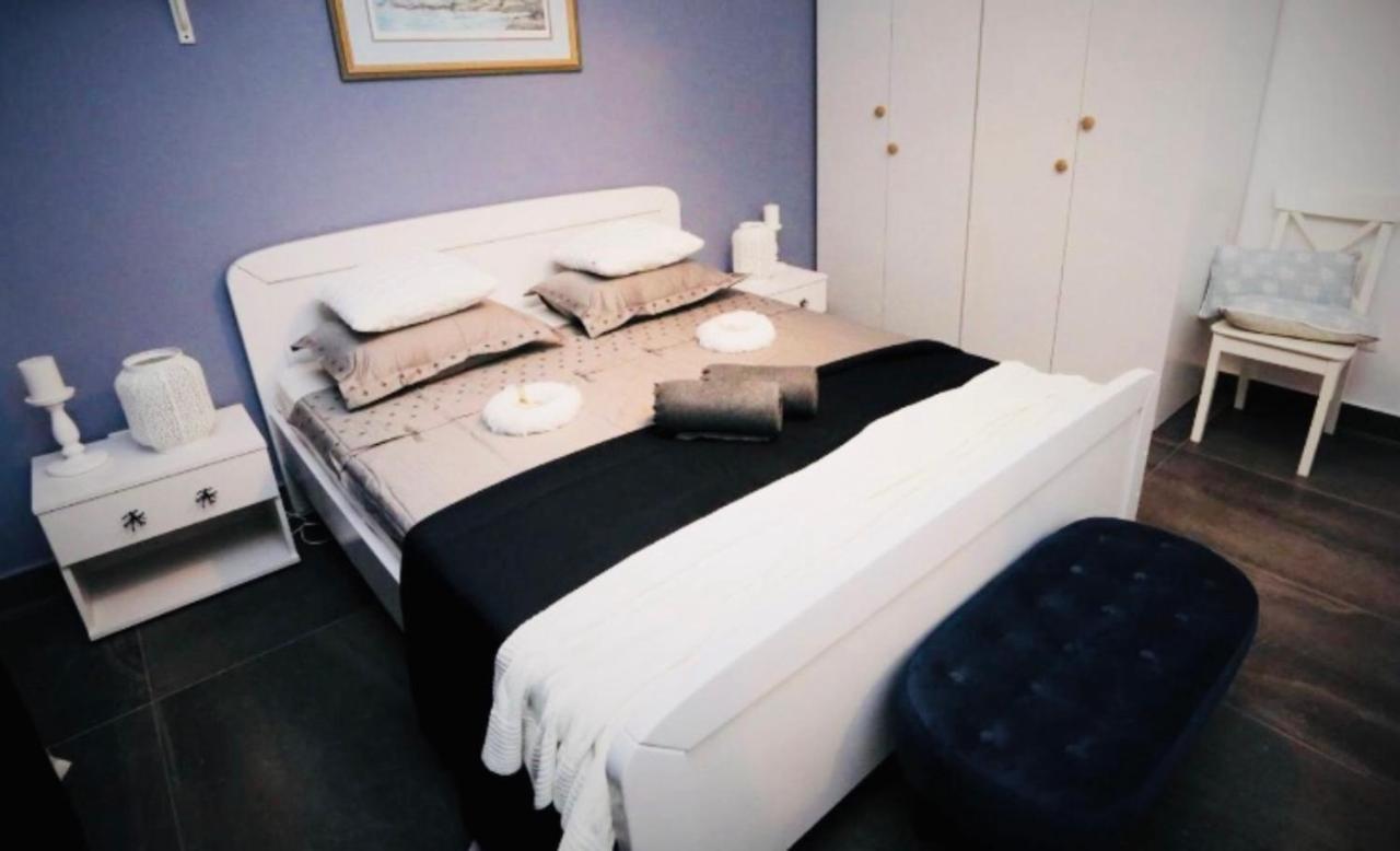Eco-Friendly Estate I Aparthotel Primosten Bagian luar foto