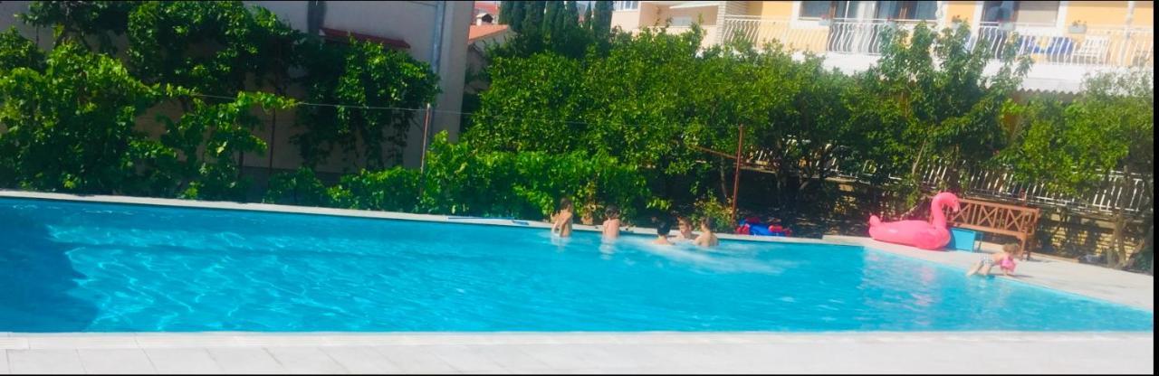 Eco-Friendly Estate I Aparthotel Primosten Bagian luar foto