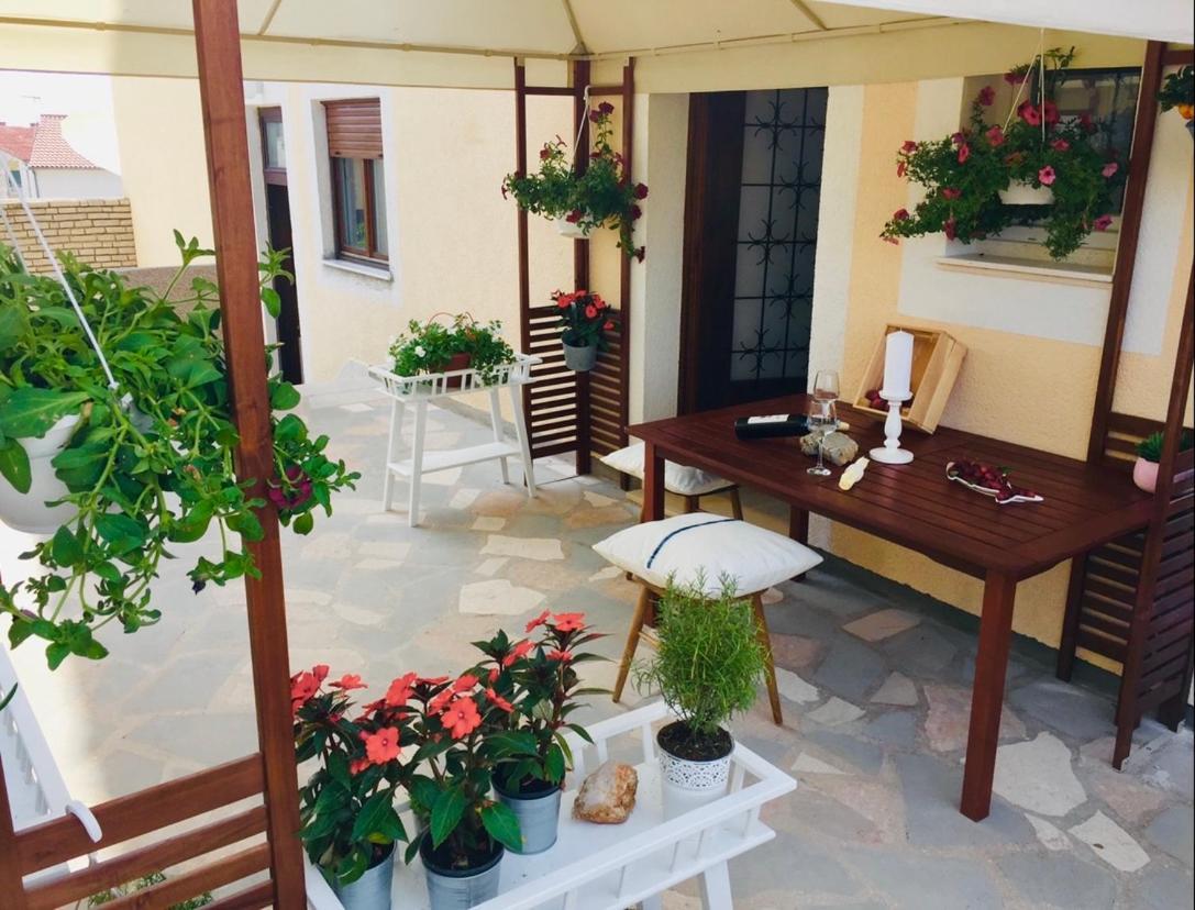 Eco-Friendly Estate I Aparthotel Primosten Bagian luar foto