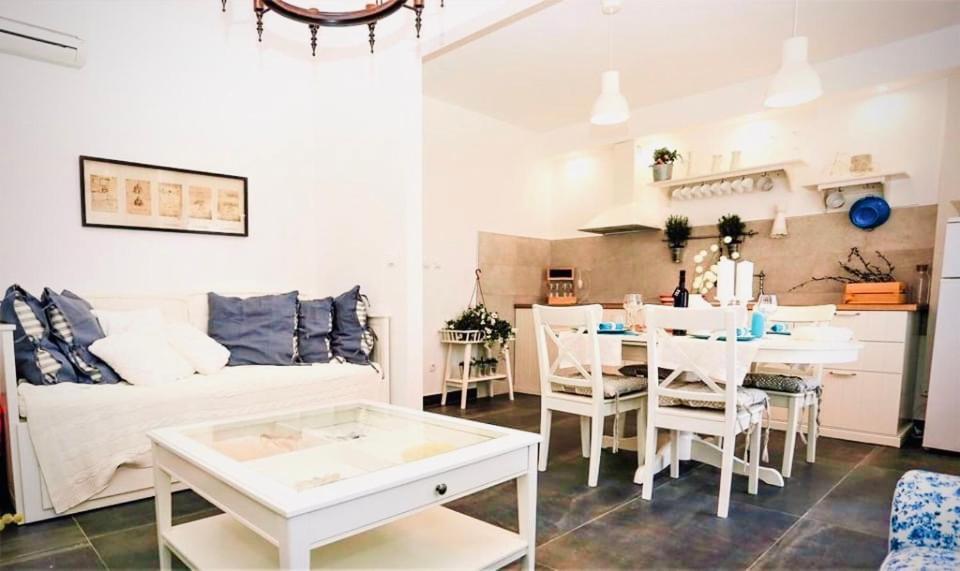 Eco-Friendly Estate I Aparthotel Primosten Bagian luar foto