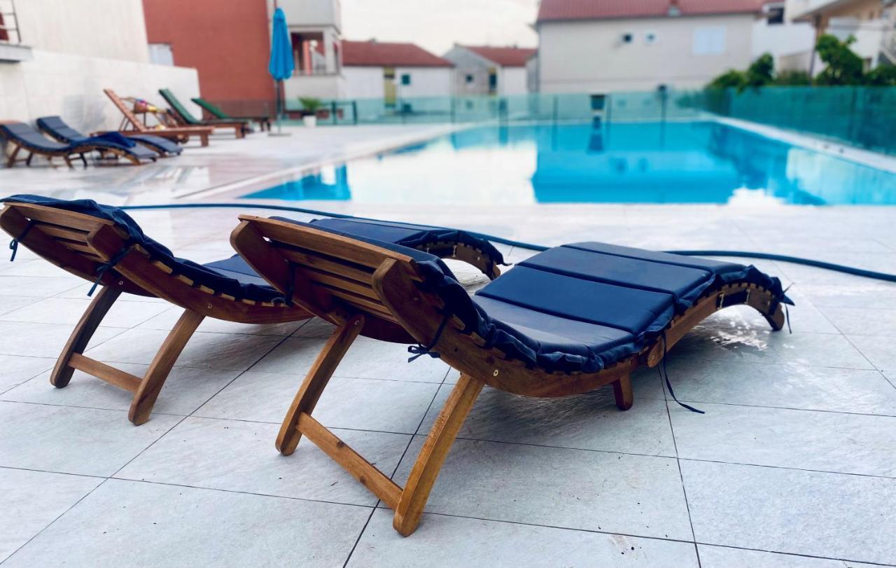 Eco-Friendly Estate I Aparthotel Primosten Bagian luar foto