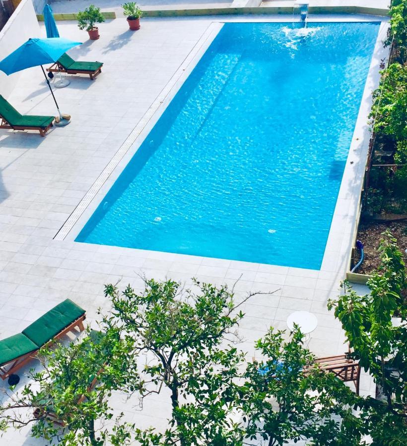 Eco-Friendly Estate I Aparthotel Primosten Bagian luar foto